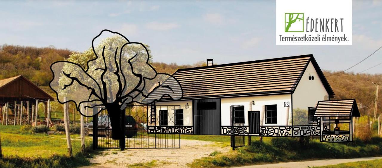 Edenkert Vendeghazak Hotel Pécsvárad Exterior foto